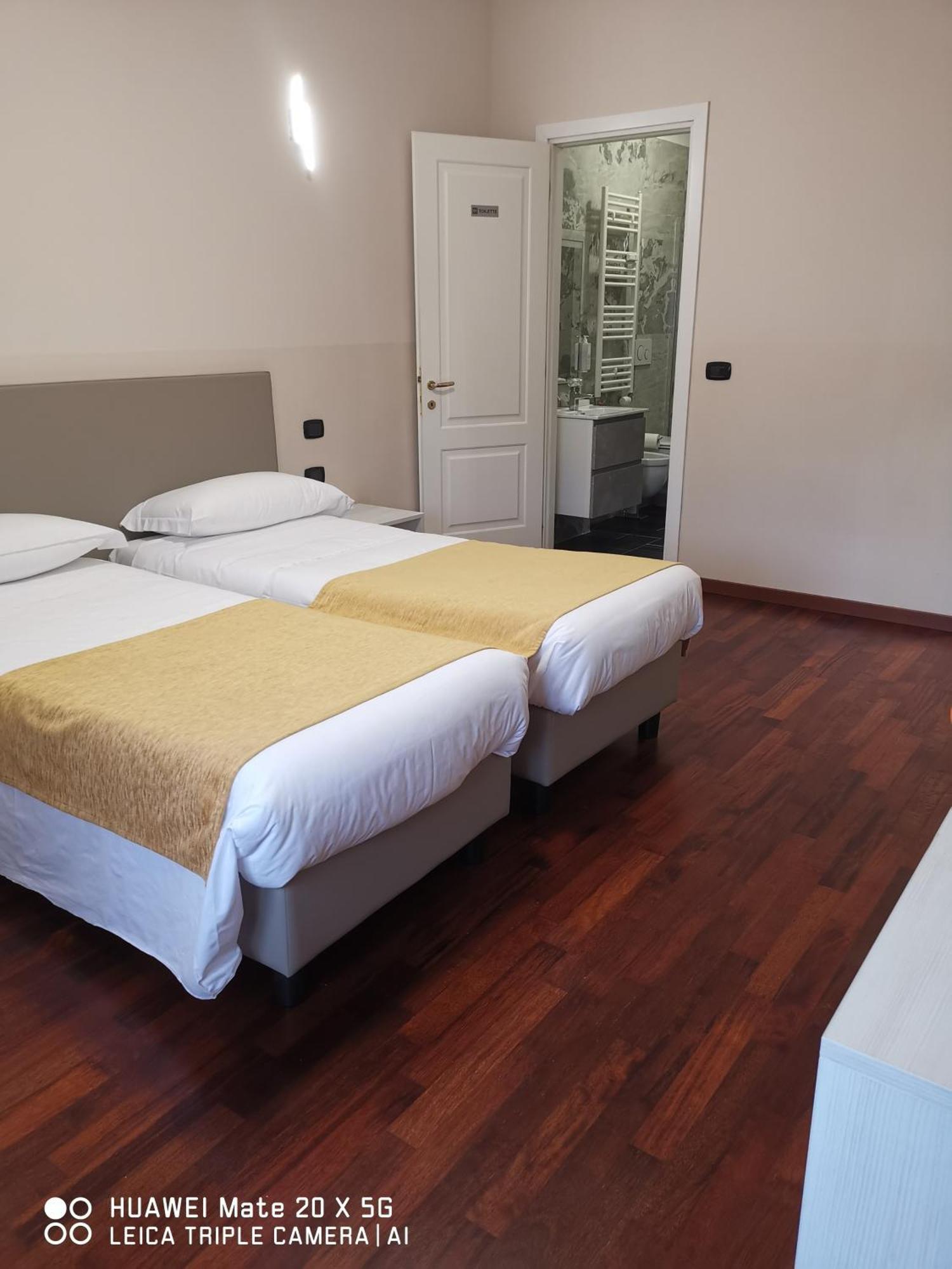 Guesthouse Central Station Group - Via Sammartini 15 Milano Eksteriør bilde